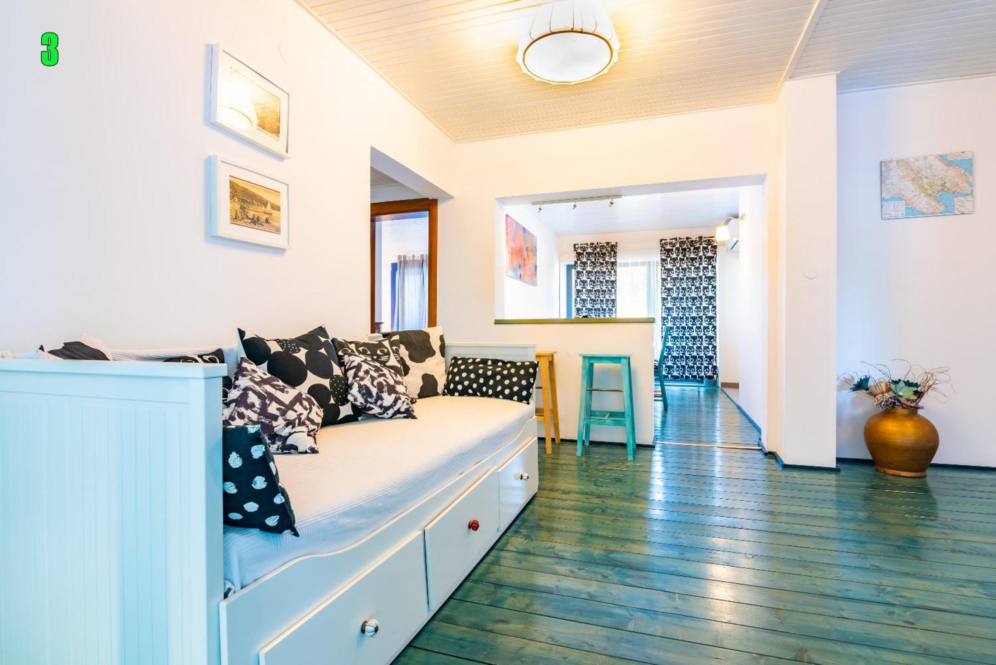 Apartment Dreamland